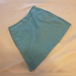 Adidas womans Clima cool skirt size 6 like new